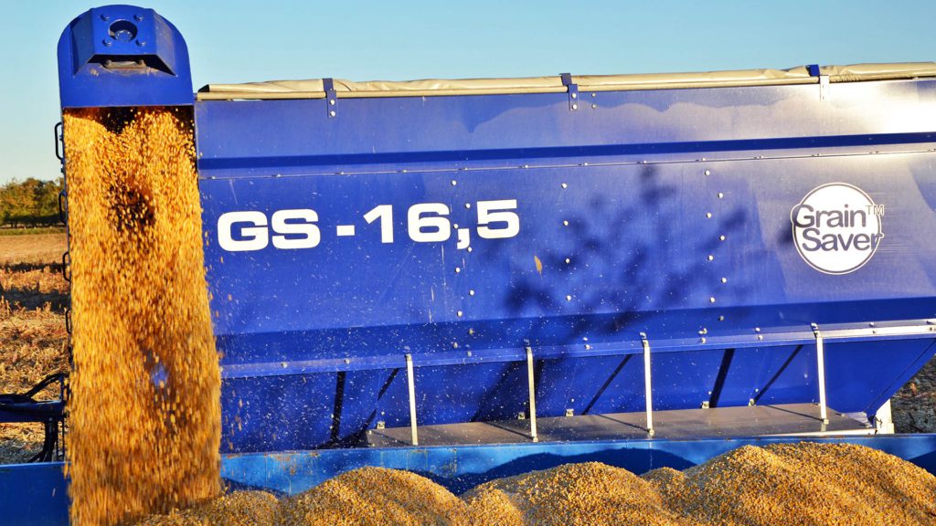 gs-16 grain cart offloading