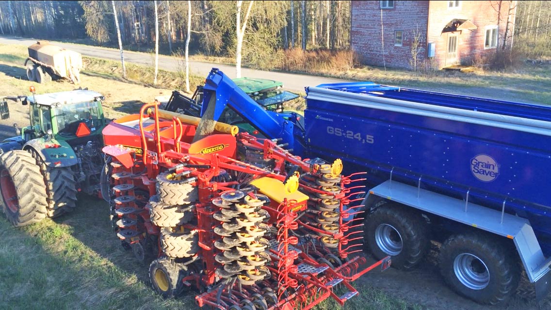 gs-24 overloading wagon feeding seeder