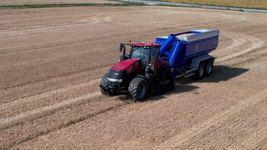 Grain Saver GS-30 overloading wagon