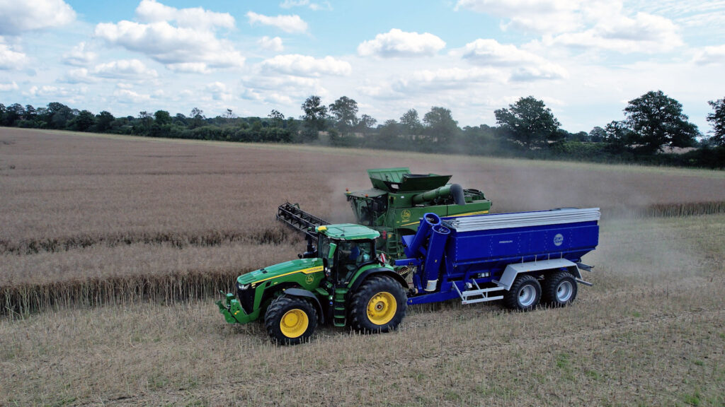 Harvester and Grain Saver GS-30 grain cart