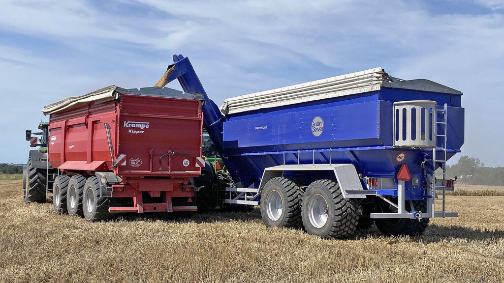 Grain Saver GS-30 grain cart overloading to Krampe grain cart